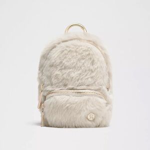 Lululemon Everywhere Nano Backpack
Plush Fleece